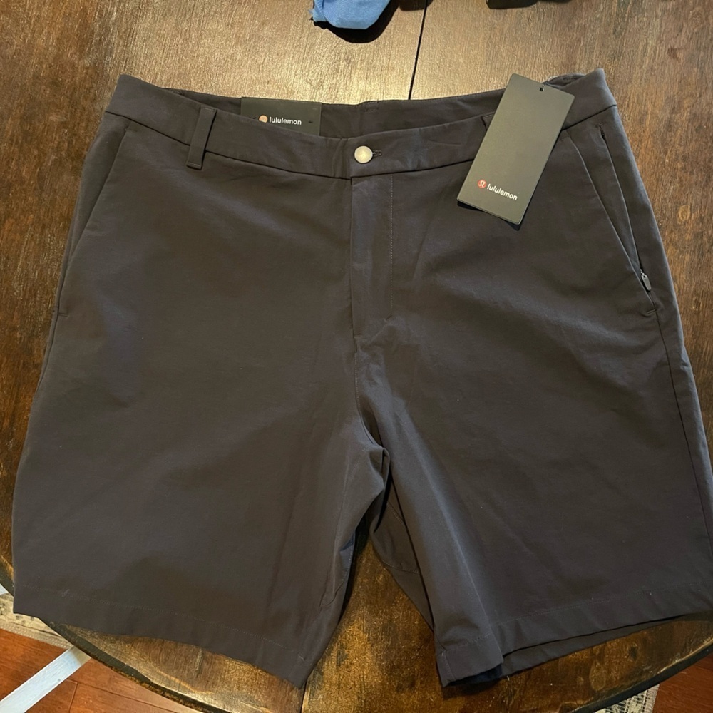 Lululemon Commission Short Obsidian